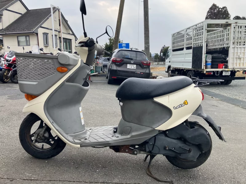 Suzuki LET S4