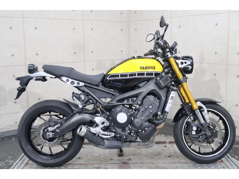Yamaha XSR900