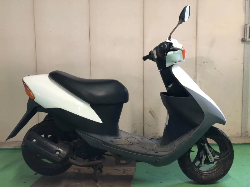 Suzuki LET S2