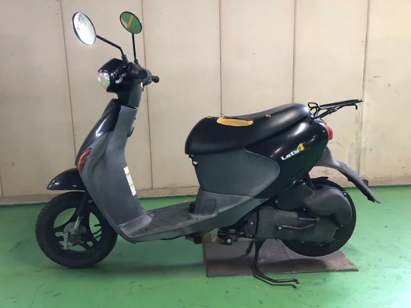 Suzuki LET S4