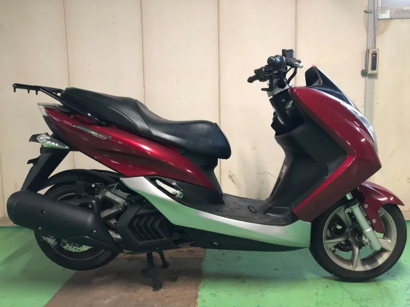 Yamaha MAJESTYS