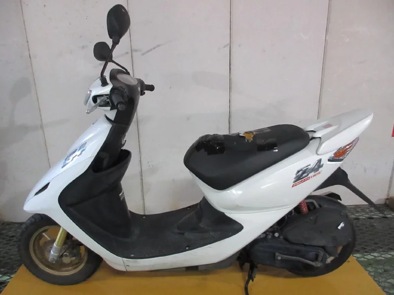 Honda DIO Z4