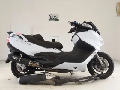 Suzuki SKYWAVE 650LX