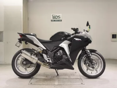 Honda CBR250R ABS