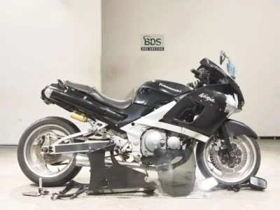 Kawasaki ZZR400-2