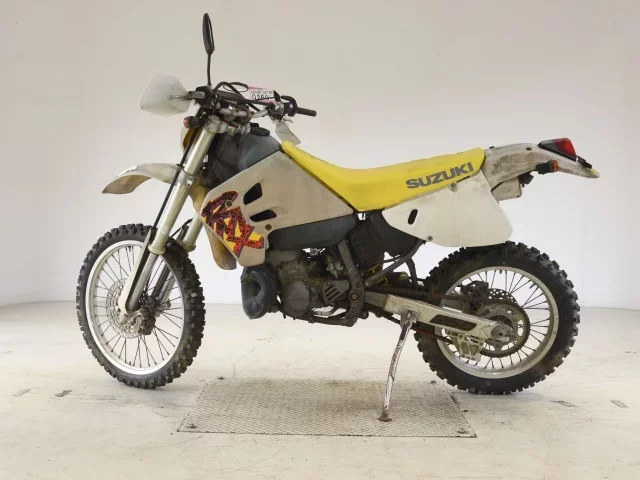 Suzuki RMX250S