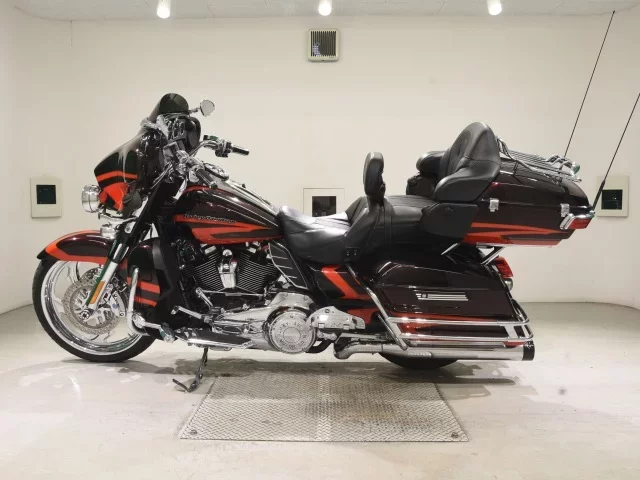 Harley-Davidson HARLEY FLHTKSE1870CVO
