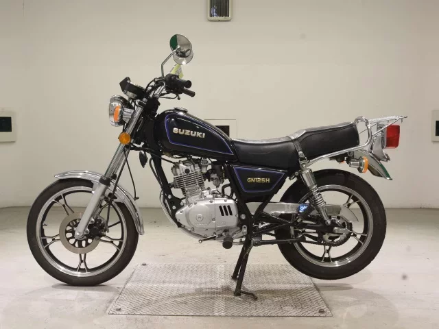 Suzuki GN125H