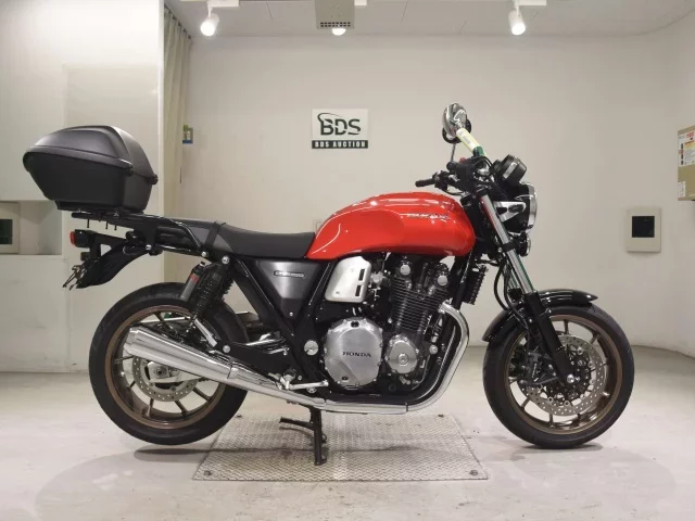 Honda CB1100RS