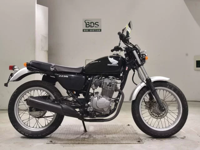 Honda CB223S