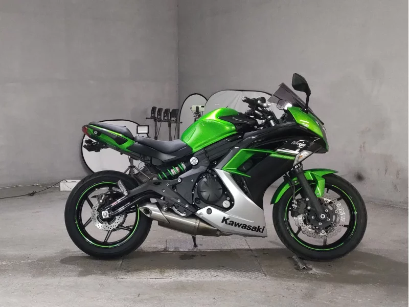 Kawasaki NINJA400 лот № 8089 оценка 4  с аукциона в Японии