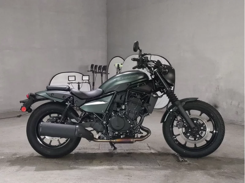 Kawasaki ELIMINATOR 400SE лот № 7148 оценка 5  с аукциона в Японии