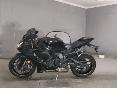 Yamaha YZF-R1 лот № 8187 оценка 4.5  с аукциона в Японии 2