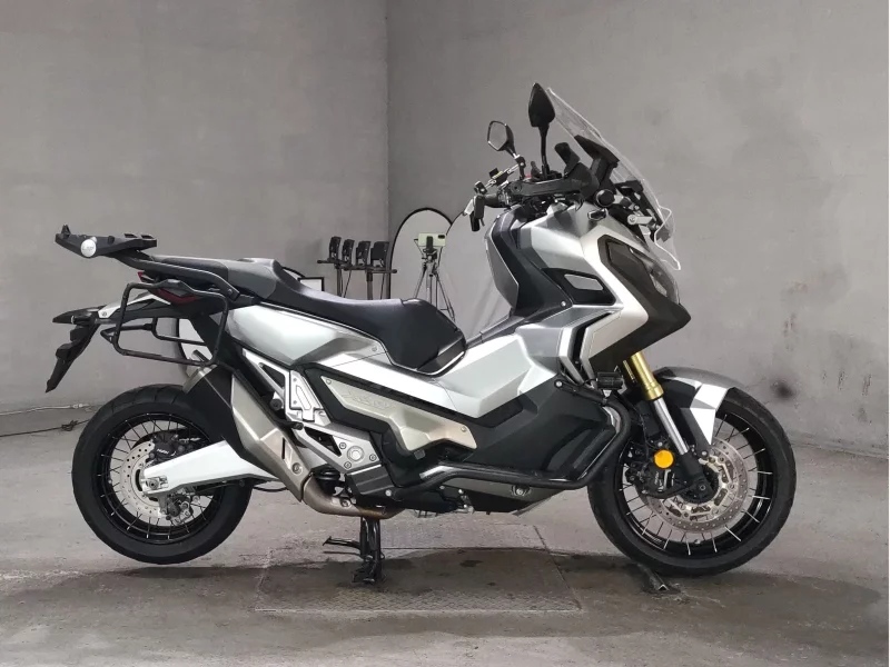 Honda X-ADV лот № 7201 оценка 4  с аукциона в Японии