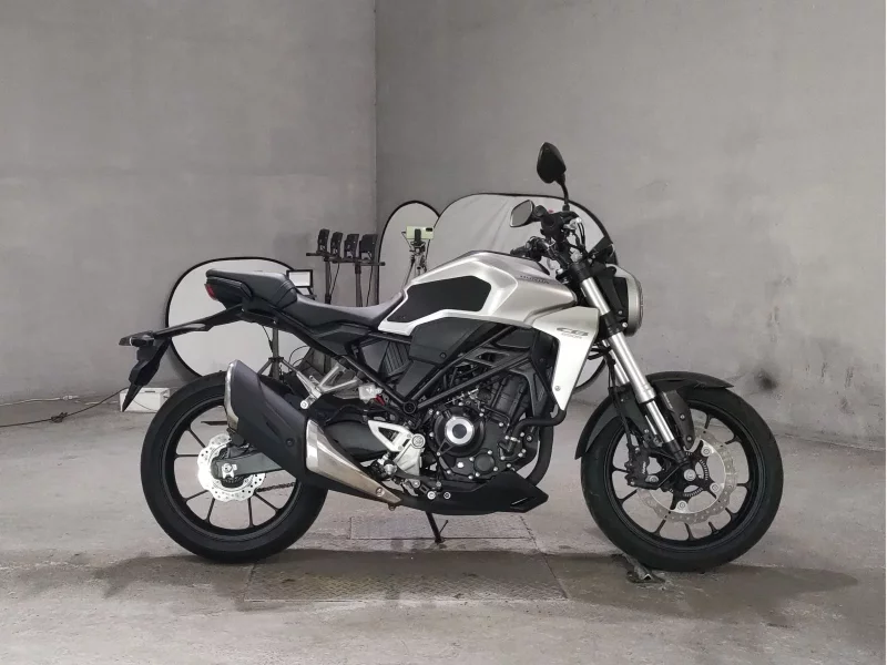Honda CB250R лот № 8270 оценка 4.5  с аукциона в Японии