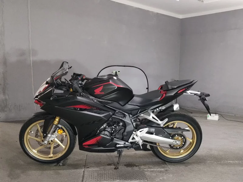 Honda CBR250RR
