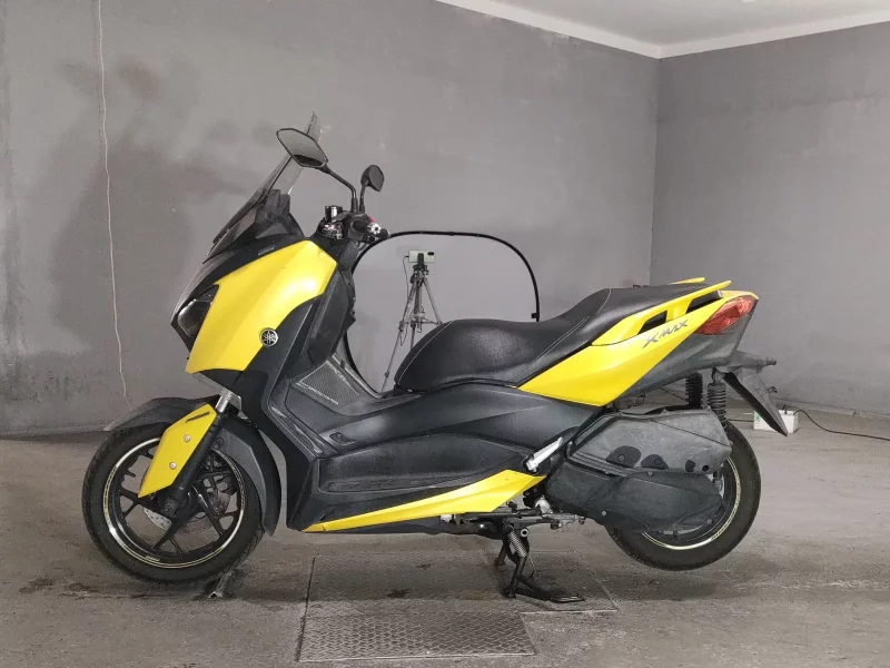 Yamaha X-MAX250