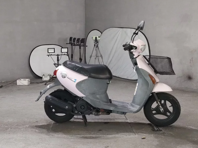 Suzuki LET S4