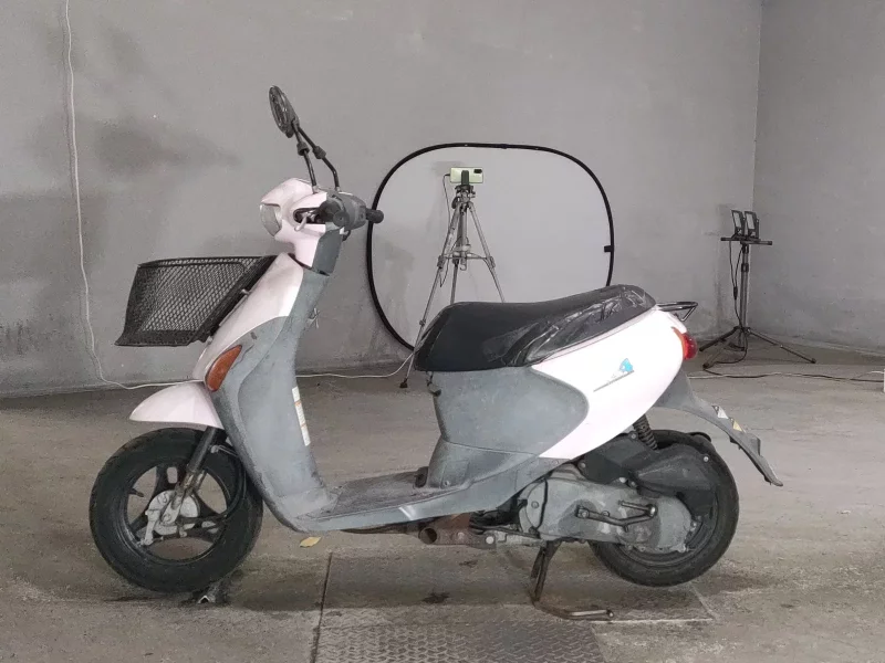 Suzuki LET S4