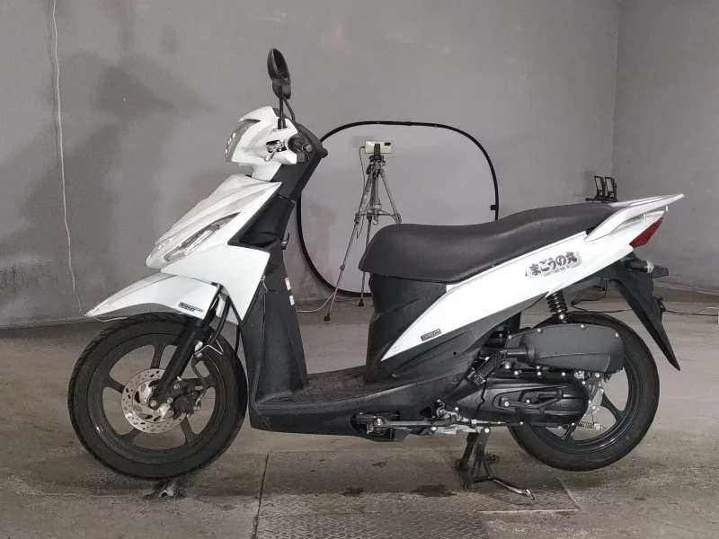 Suzuki ADDRESS V110