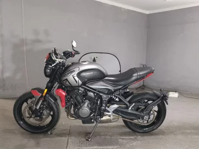 Triumph  TRIDENT 660 лот № 8517 оценка 4.5  с аукциона в Японии 2
