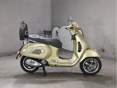 Vespa VESPA GTS SUPER TEC 300 2022