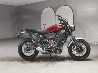 Yamaha XSR700 2021