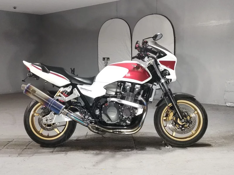 Honda CB1300SF лот № 5041 оценка 4  с аукциона в Японии