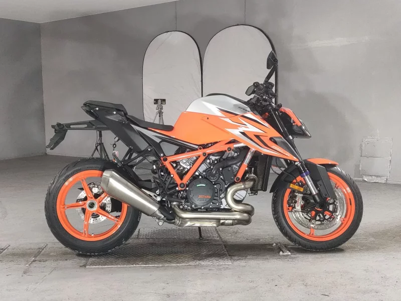 KTM  1290 SUPER DUKE R лот № 5222 оценка 6  с аукциона в Японии