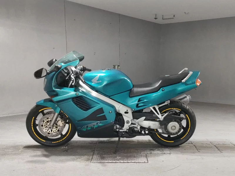Honda VFR750F