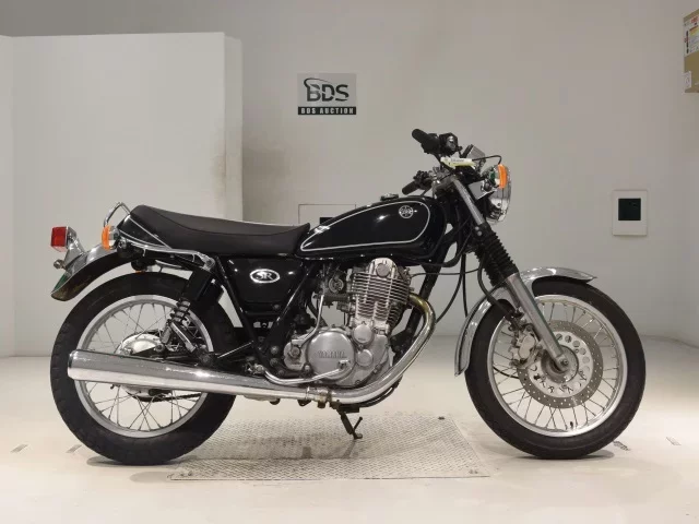 Yamaha SR400-3