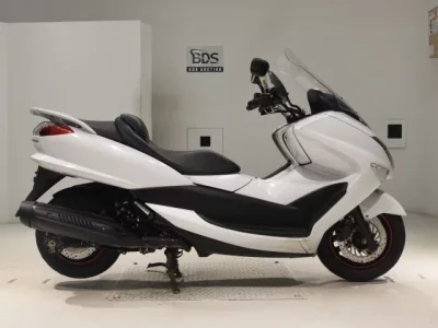 Yamaha MAJESTY 250-4