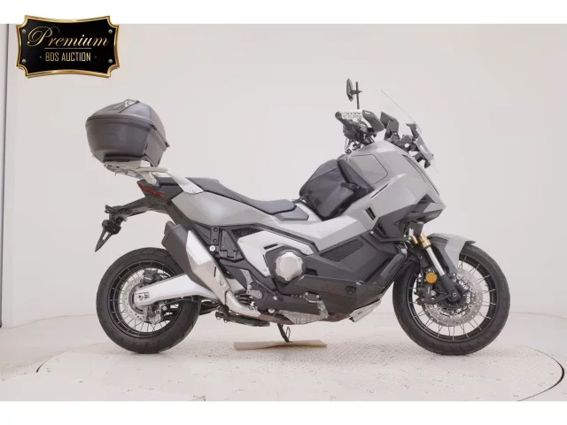 Honda X-ADV750-2