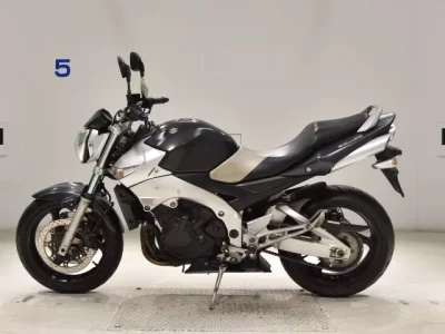 Suzuki GSR400ABS