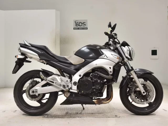 Suzuki GSR400ABS