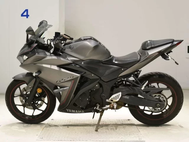 Yamaha YZF-R25A