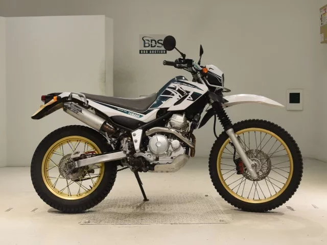 Yamaha SEROW 250-2