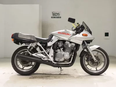 Suzuki GSX400S KATANA