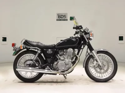 Yamaha SR400-3