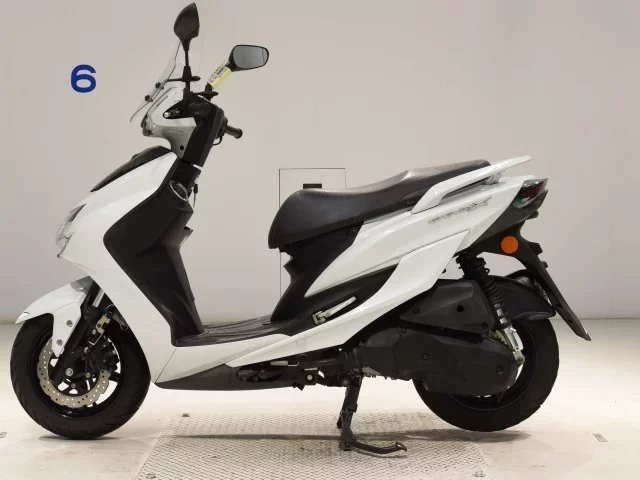 Yamaha CYGNUS 125XSR-3