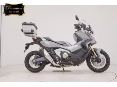 Honda X-ADV750-2