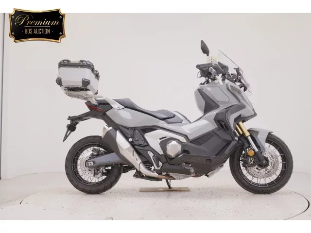 Honda X-ADV750-2