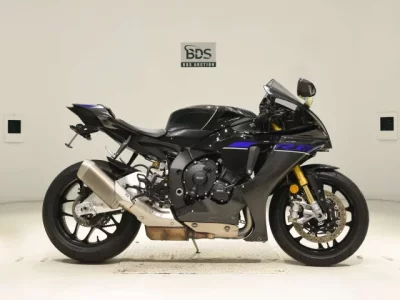 Yamaha YZF-R1M