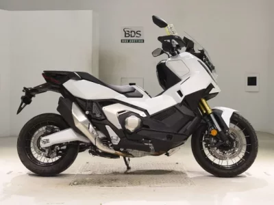 Honda X-ADV750-2