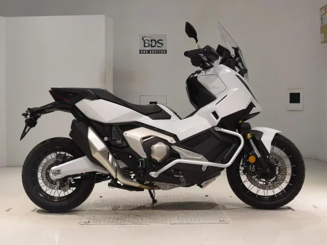 Honda X-ADV750-2