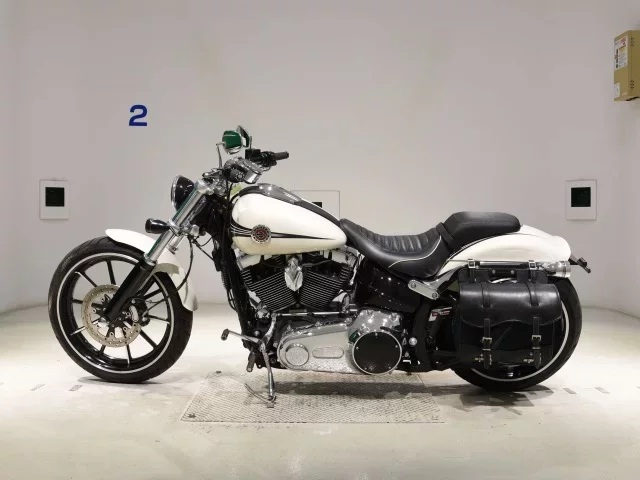 Harley-Davidson HARLEY FXSB BREAKOUT