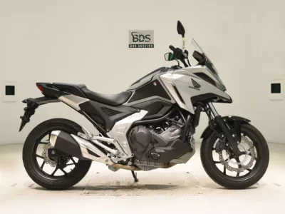 Honda NC750XD-3