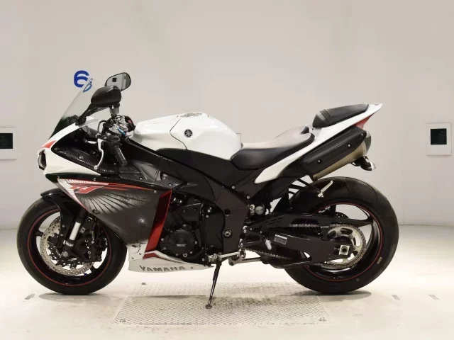 Yamaha YZF-R1