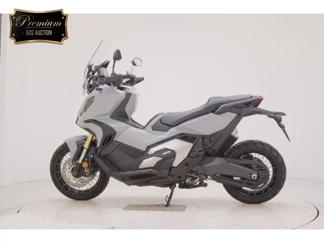 Honda X-ADV750-2