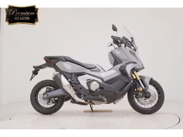 Honda X-ADV750-2 лот № 7523 оценка 6  с аукциона в Японии